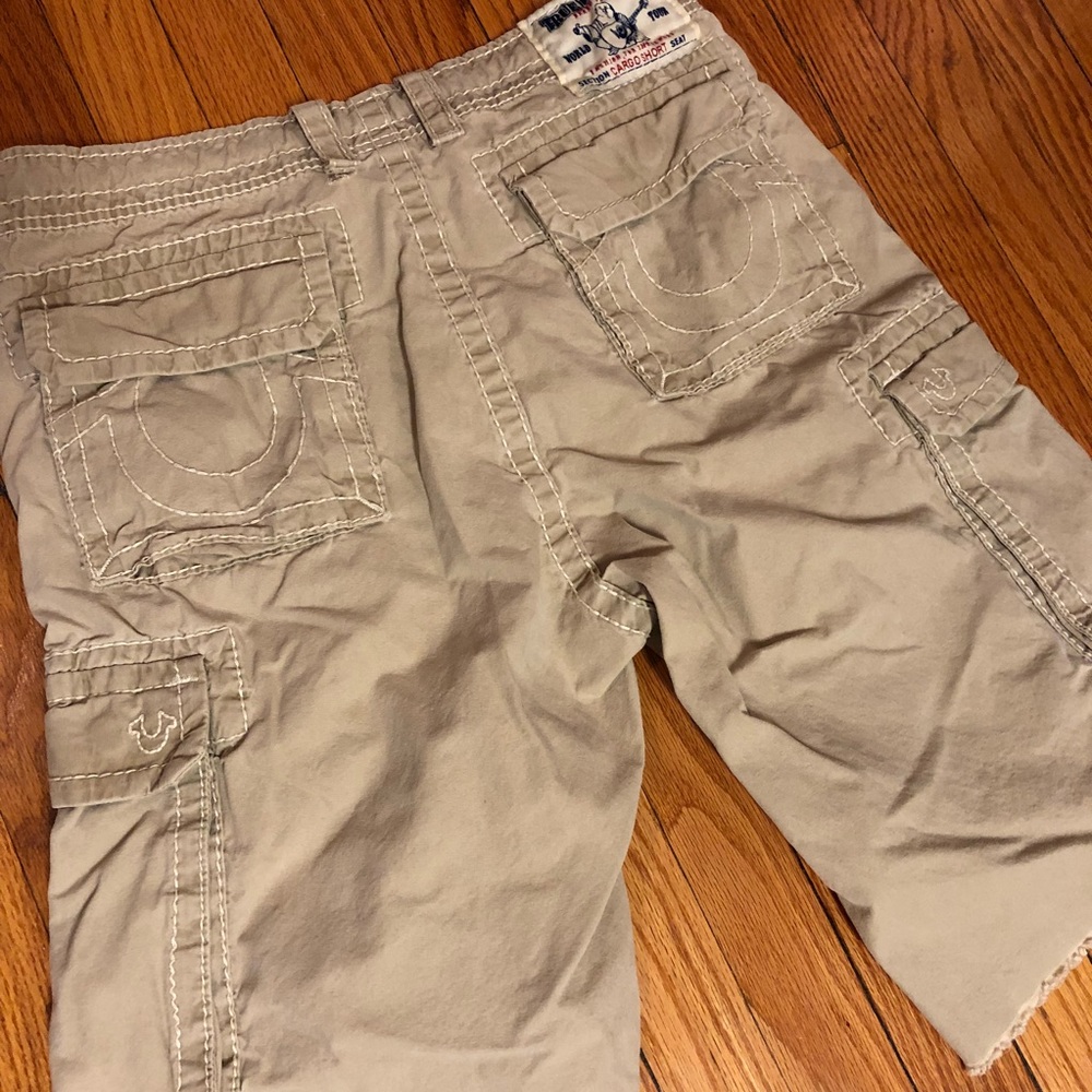 True Religion Cargo Shorts (Khaki)